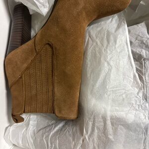 Nine West Tan Suede Ankle Booties